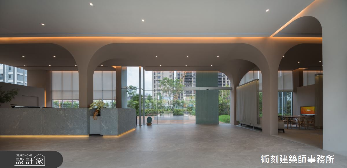 開闊的建築設計,無論是由外向內或是由內向外,都保持極友善的「接待」氛圍。