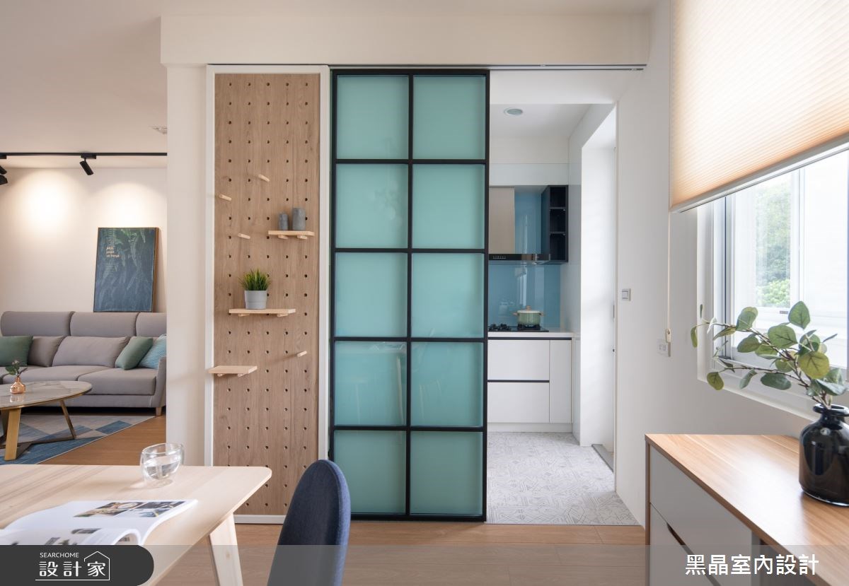 看更多廚房洞洞板設計美圖