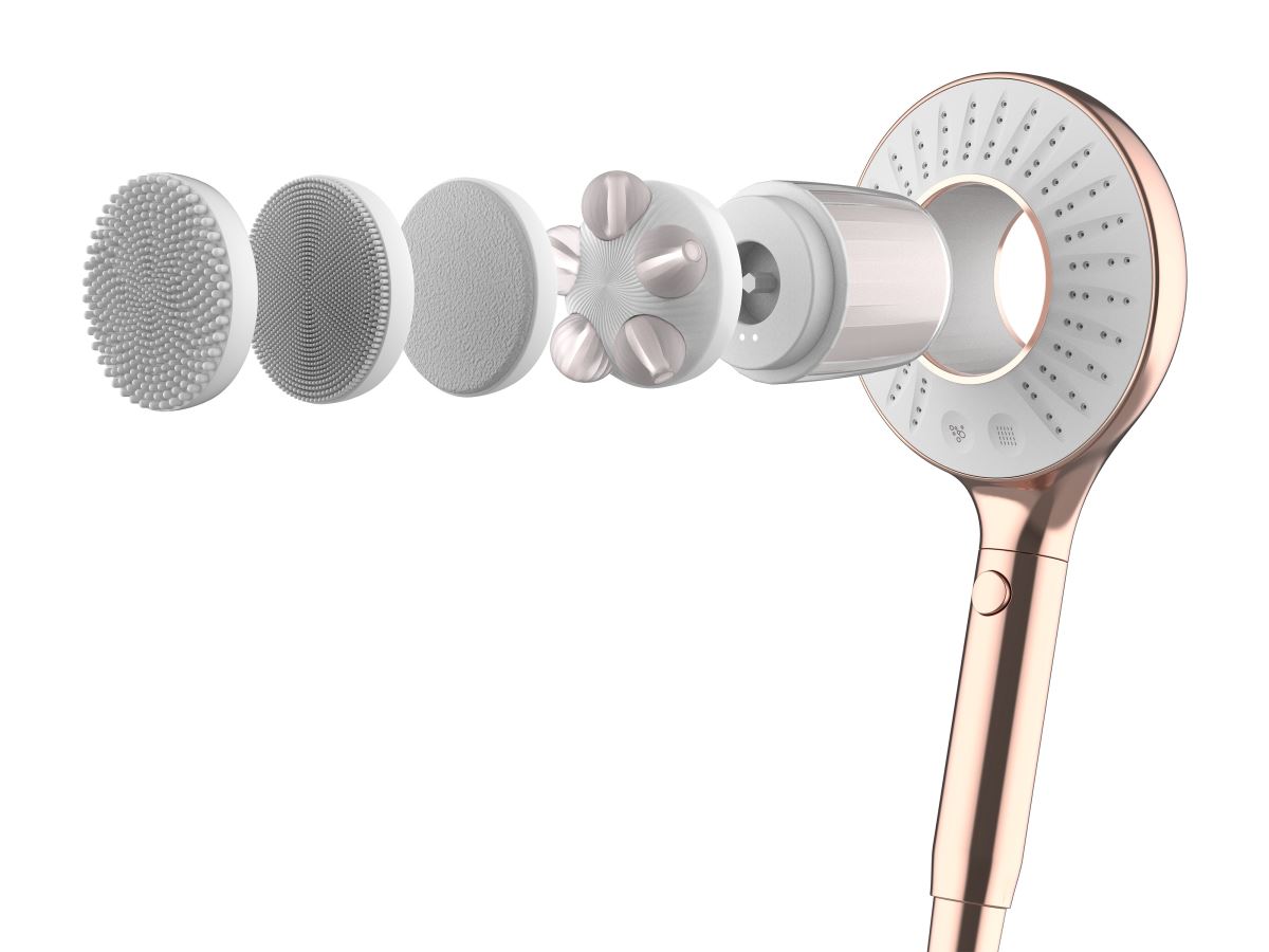 SpaViva 手持花灑全身 IPX7 防水,藉由強力磁吸讓手持花灑結合各種刷頭:潔面儀、去角質刷、身體按摩球、身體清潔儀,滿足多種洗浴需求。