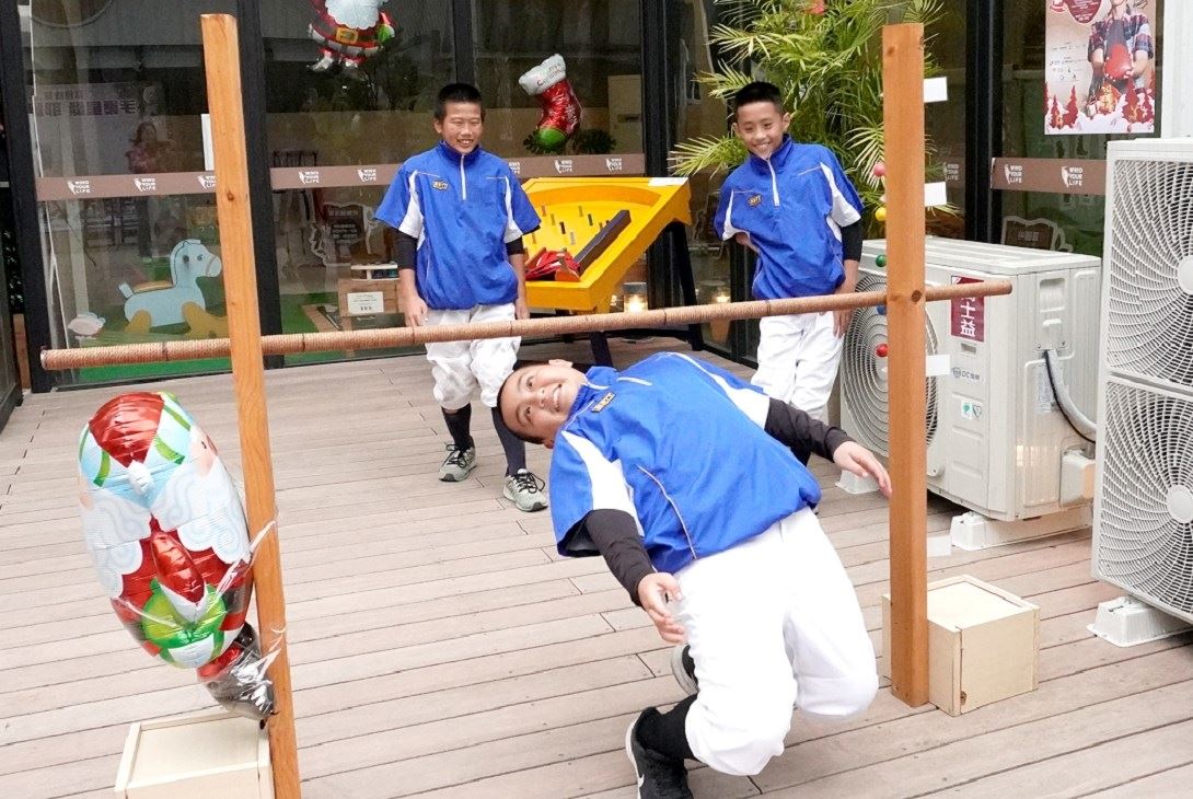 木作森活場館的大型遊具讓五峰國小棒球隊的孩子們玩得不亦樂乎,下次還想找同學一起來!