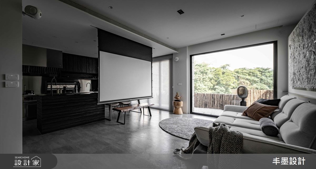 看更多投影布幕電視牆設計美圖