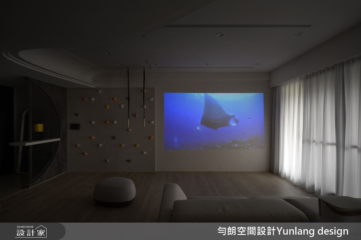 看更多投影布幕電視牆設計美圖