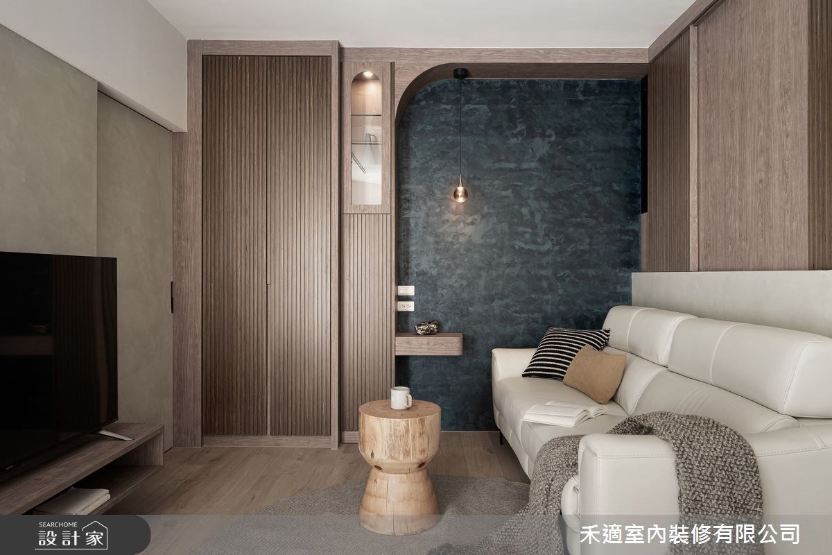 看完整小宅牆面裝修美圖