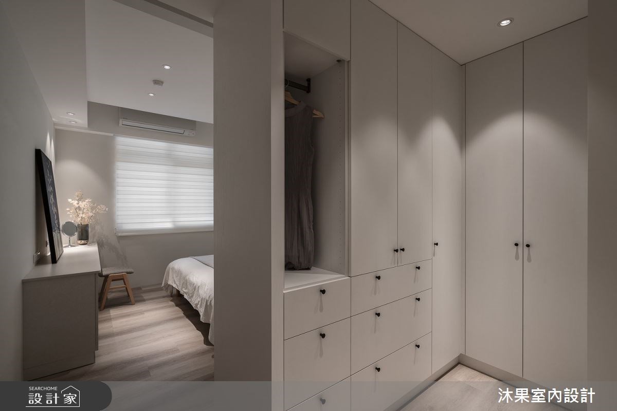 看完整櫃體彈性隔間美圖