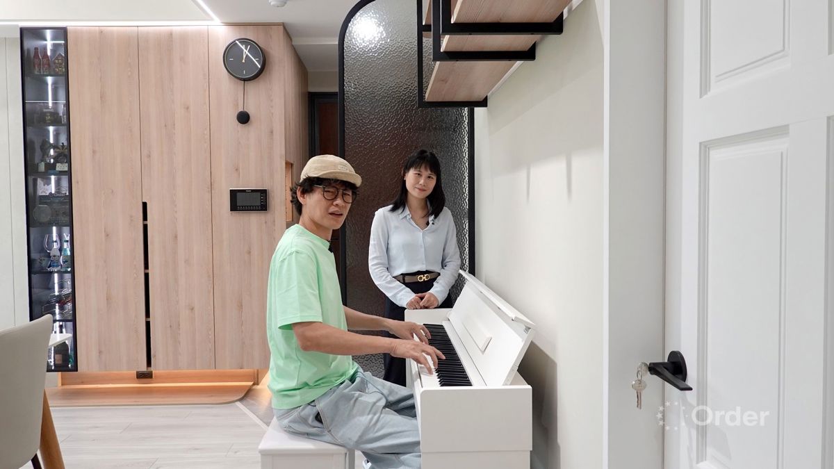 參觀完歐德設計師打造的日式風新居，讓黃鐙輝直呼「太舒服！不想回家了」。