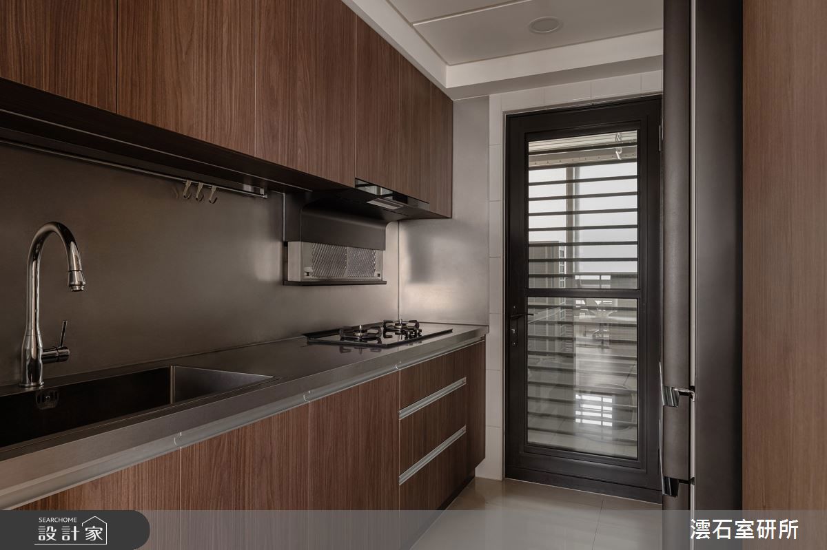 現代風,澐石室研所12