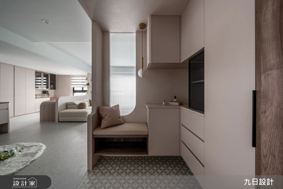 玄關櫃當作屏風：收納、風格與風水一次到位