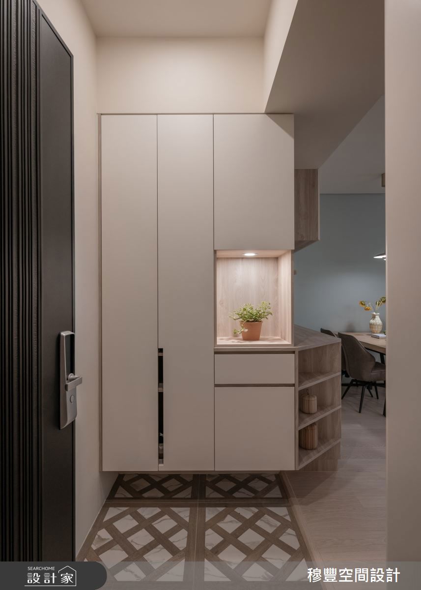 櫃體燈帶運用：功能性照明與氛圍營造