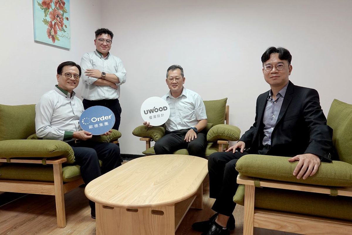 在銘傳大學教授林士欽(右一)促成下，優渥設計以行動實踐社會責任，攜手公部門共創正向成長環境。