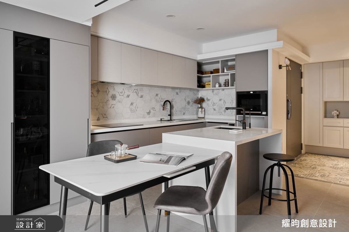 看此案更多中島廚房美圖