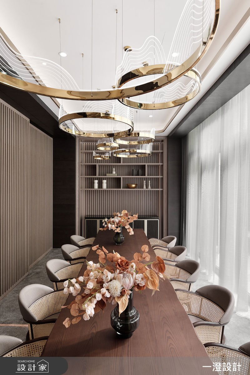 會議區能容納多人，當舉辦活動或宴會時，亦可敞開門扉擴增腹地。