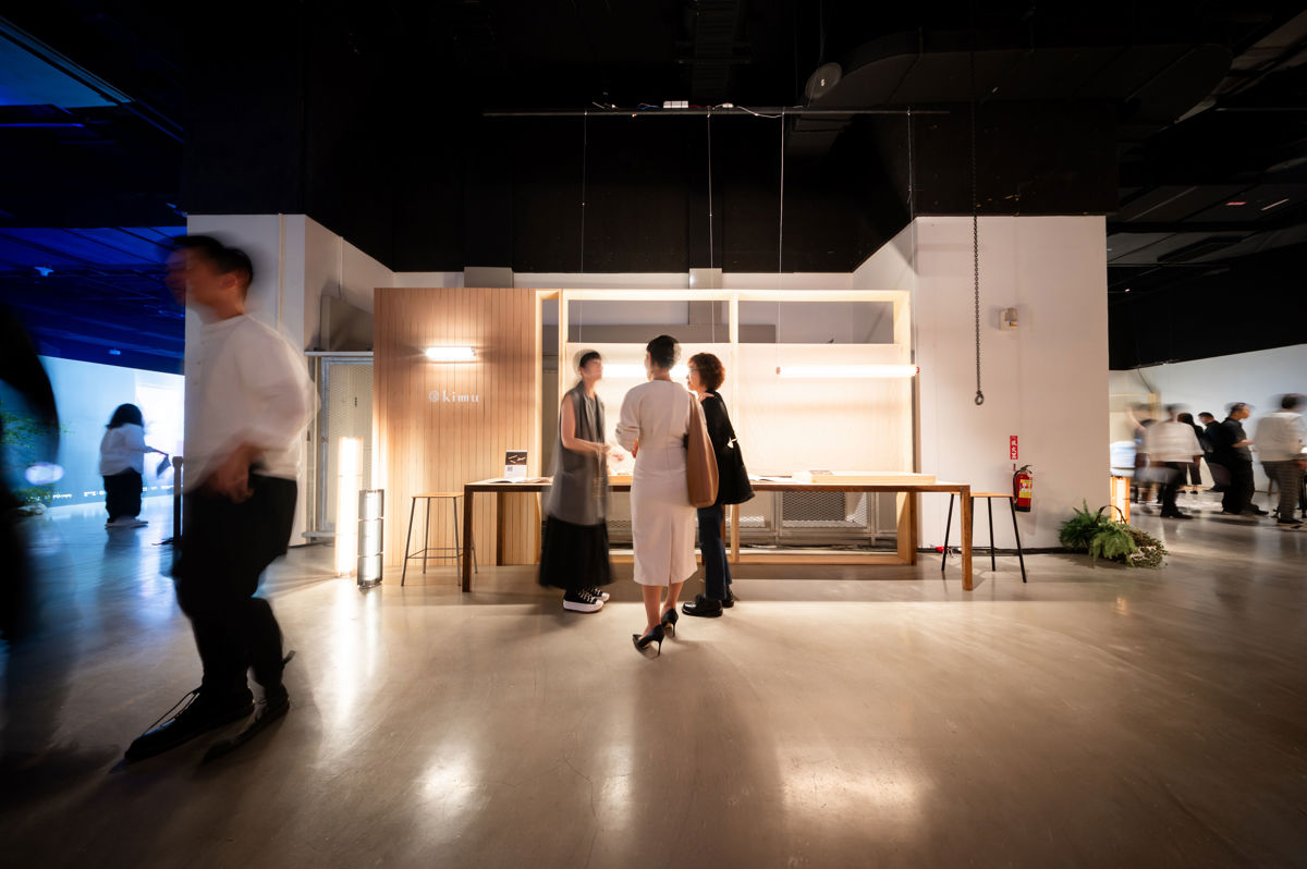 本屆TINTA金邸獎特別策劃微型展區，以「生活共感空間敘事｜共生棲地」為題，邀請眾多設計產業協力品牌共襄盛舉。