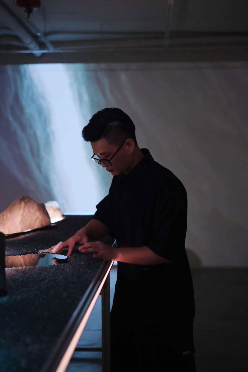 藝術家李曜丞（Tim Lee）。