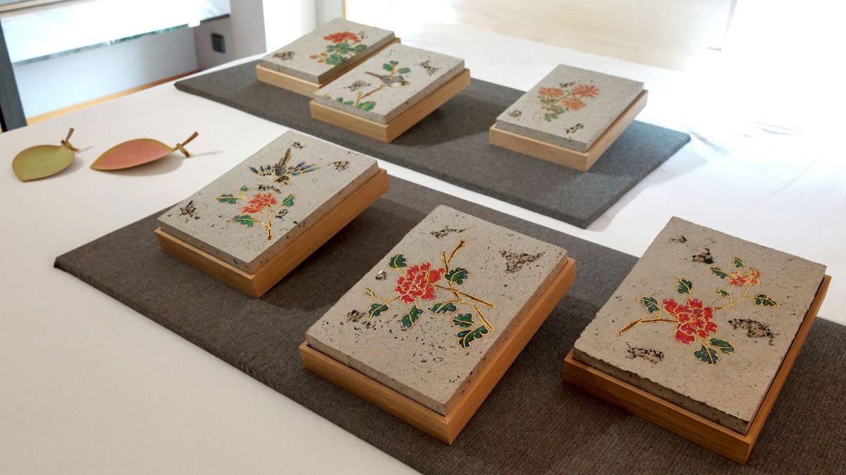 藝術家廖昭豪以作品《銅線磨石子寫生計畫—牡丹、菊、喜鵲》，在眾多優秀創作中脫穎而出，榮獲 ONE ART Taipei 2026 新賞獎（Art Selection）入選。