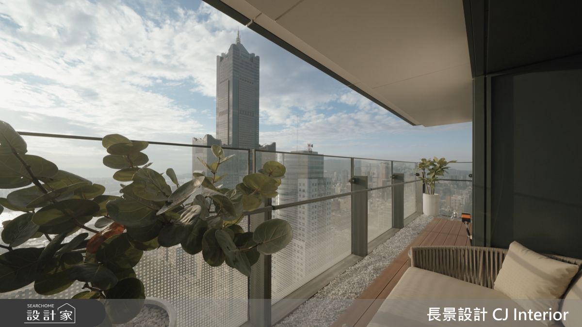 環繞式景觀陽台為空間注入度假氛圍。