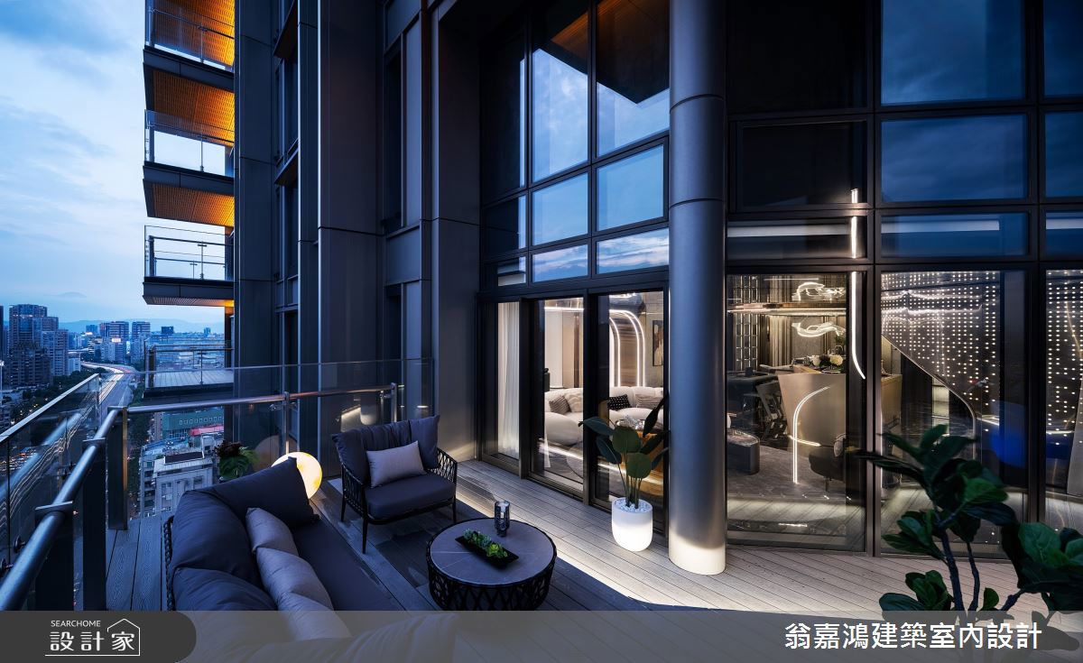 看完整豪宅露台設計