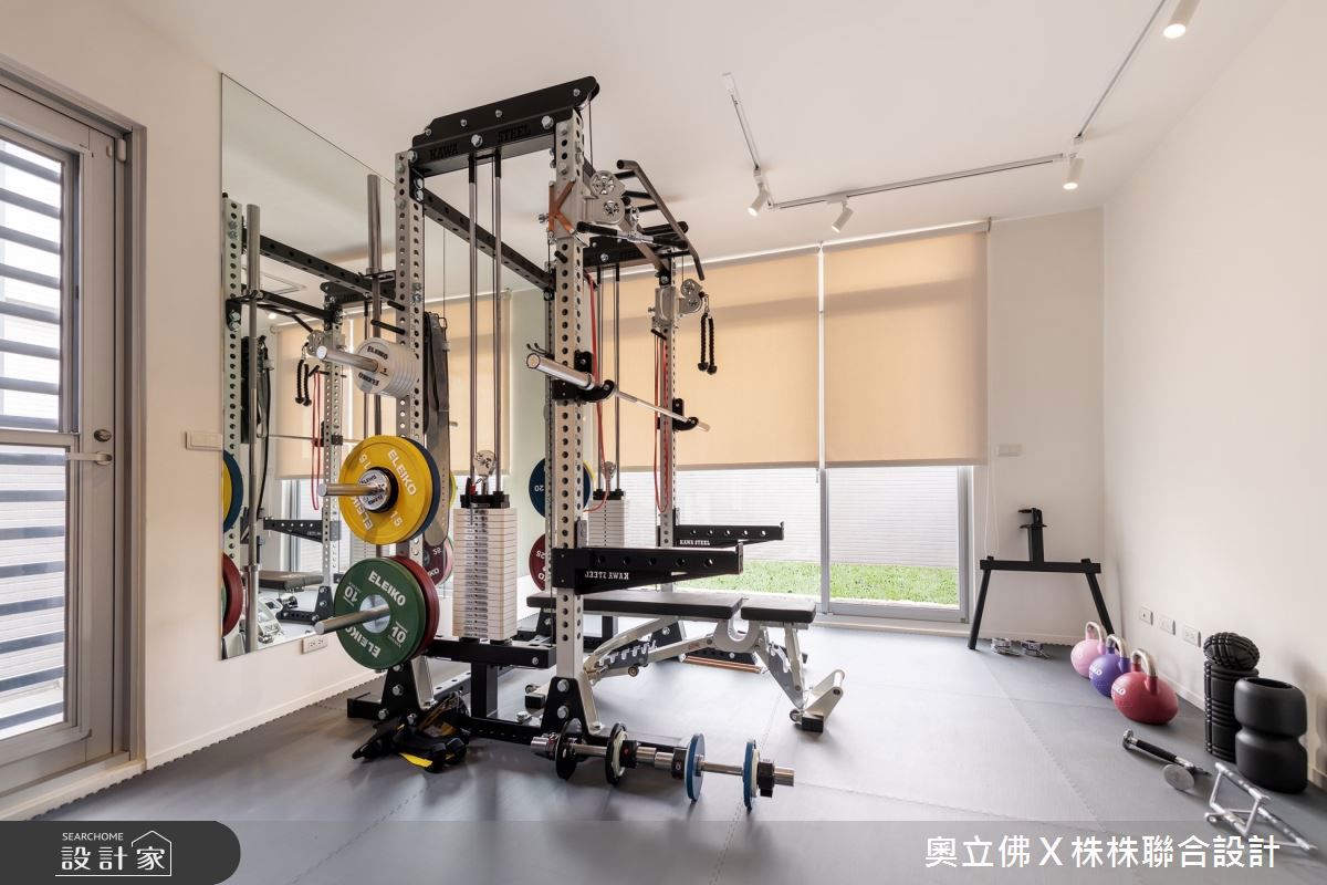 看完整豪宅健身房設計