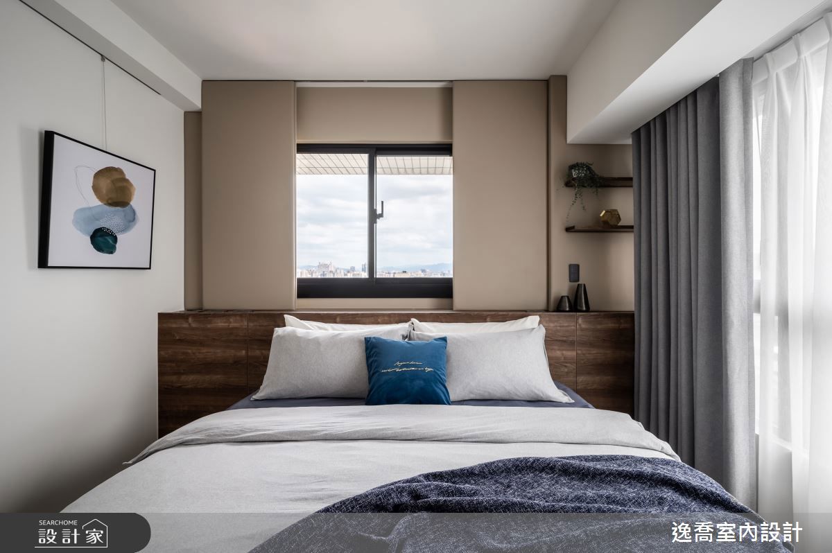 大窗戶則建議用橫拉門，並貼上人造皮革提升質感