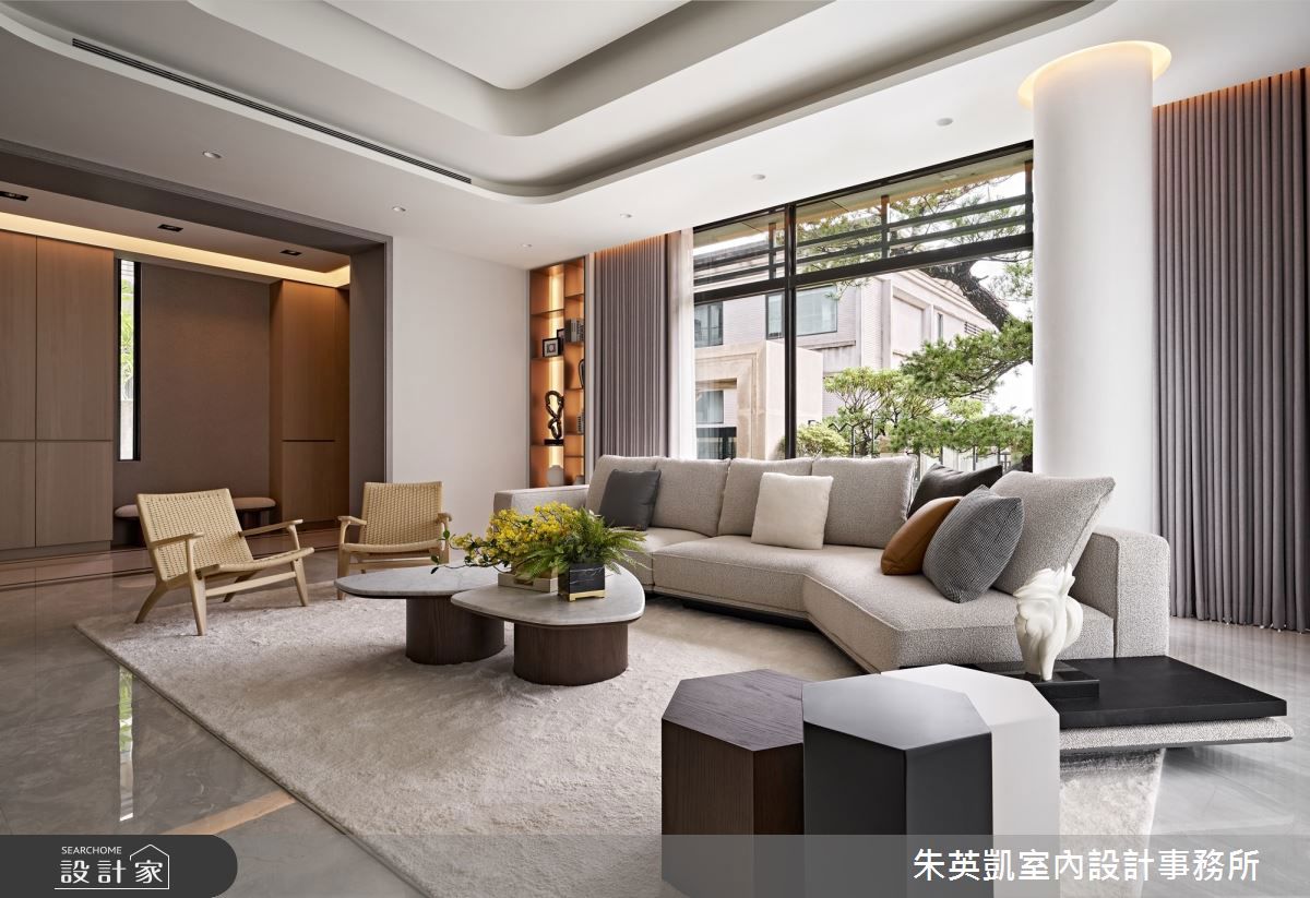 看此豪宅客廳更多美圖