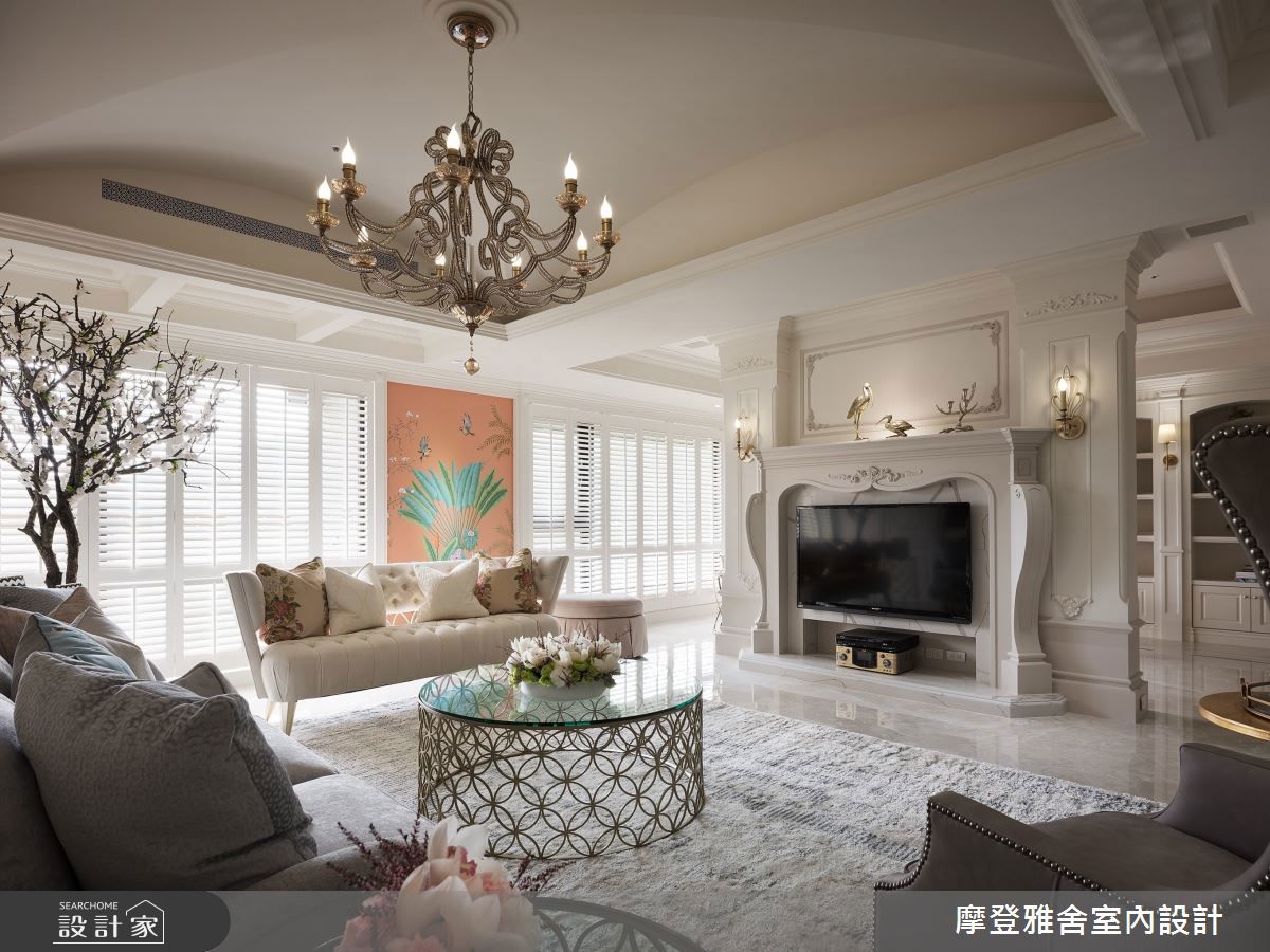 看此豪宅客廳更多美圖