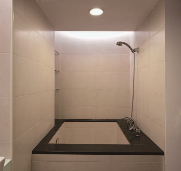 【舒適小住宅】一面弧型電視牆定位客廳方向,16坪老宅,成為一家五口的摩登居家
