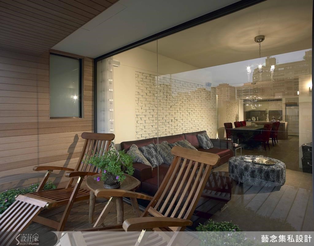 良好的採光、空氣以及帶進戶外綠色的景致,讓居住在都