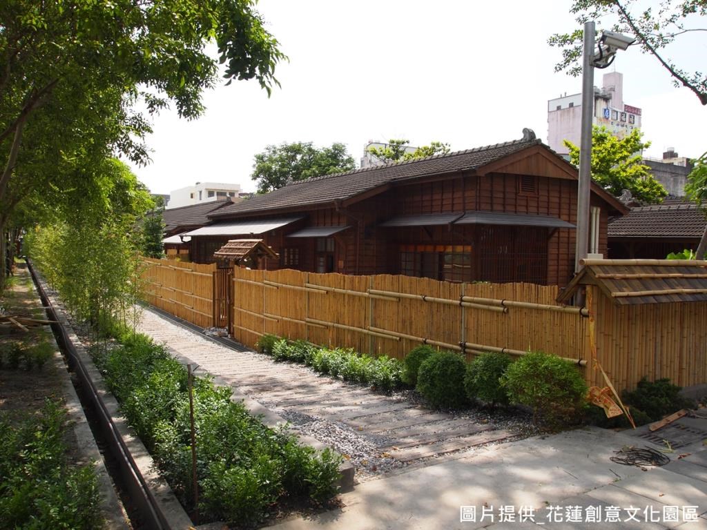 「綠竹間」以整排綠竹為步道主題,可感受到濃郁的綠意盎然。 「綠竹間」以整排綠竹為步道主題,可感受到濃郁的綠意盎然。