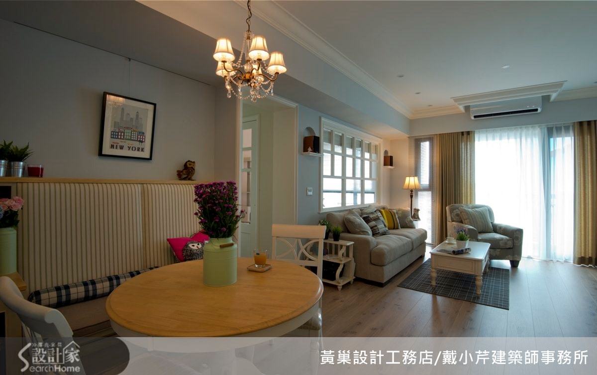 熱愛貓咪的夫妻帶著四隻可愛的毛小孩,搬進了新竹竹北