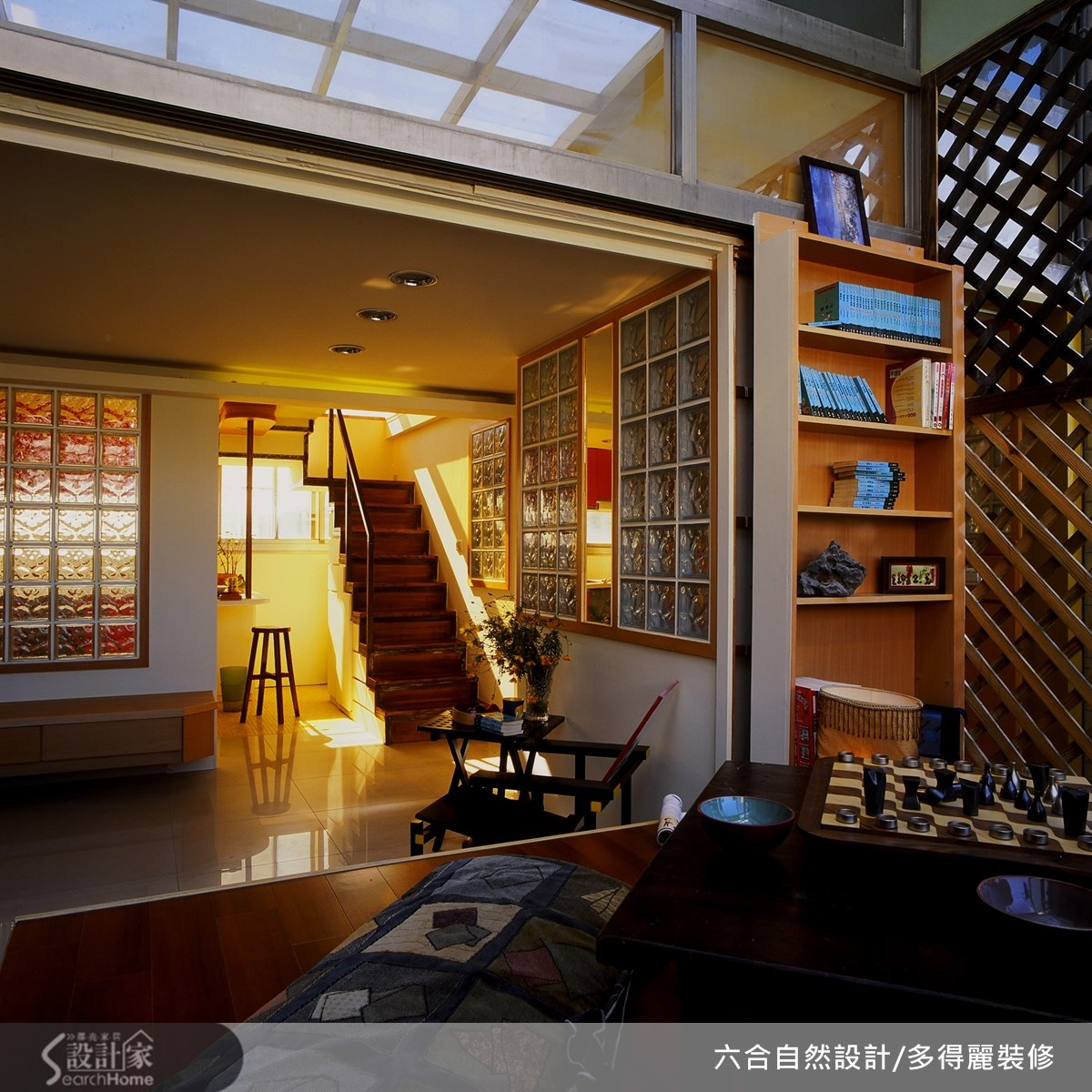 一家四口搬入了位於新北市板橋區 20 坪新成屋,原僅有