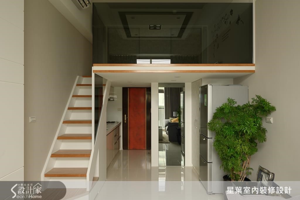 把夾層設計到挑高房型中,不僅讓屋主多了更多活動空間,更凸顯挑高房型優點。 把夾層設計到挑高房型中,不僅讓屋主多了更多活動空間,更凸顯挑高房型優點。