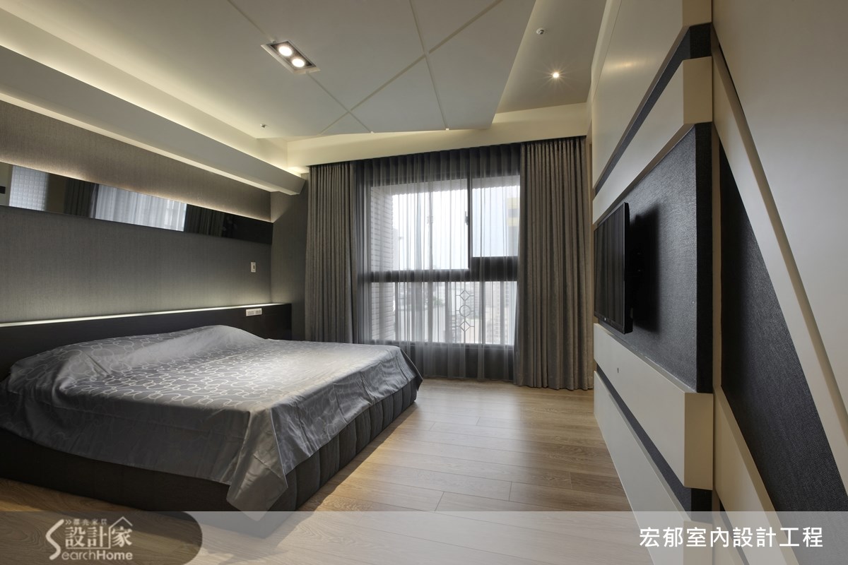在台中市,有一間 50 坪 3 房 2 衛居宅,設計師以簡單