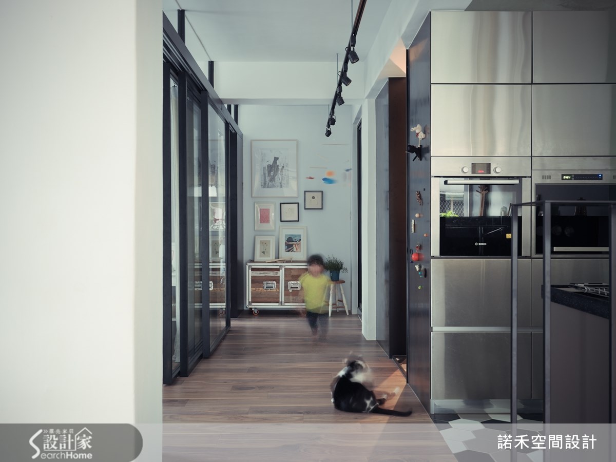 一位才華洋溢的導演所居住的生活空間,會是長什麼樣子
