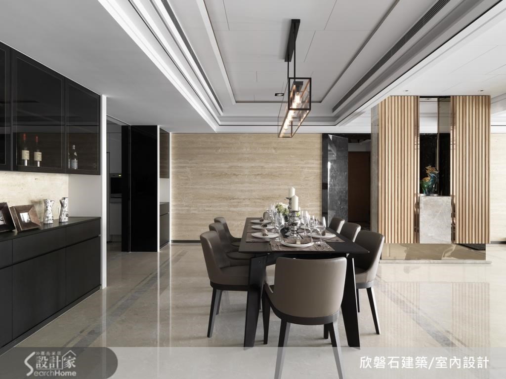 屋主買下這間台中市頂級的豪宅,特別委託欣磐石設計規