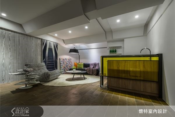 對於擅長現代風格,經常不按牌理出牌運用建材的懷特室