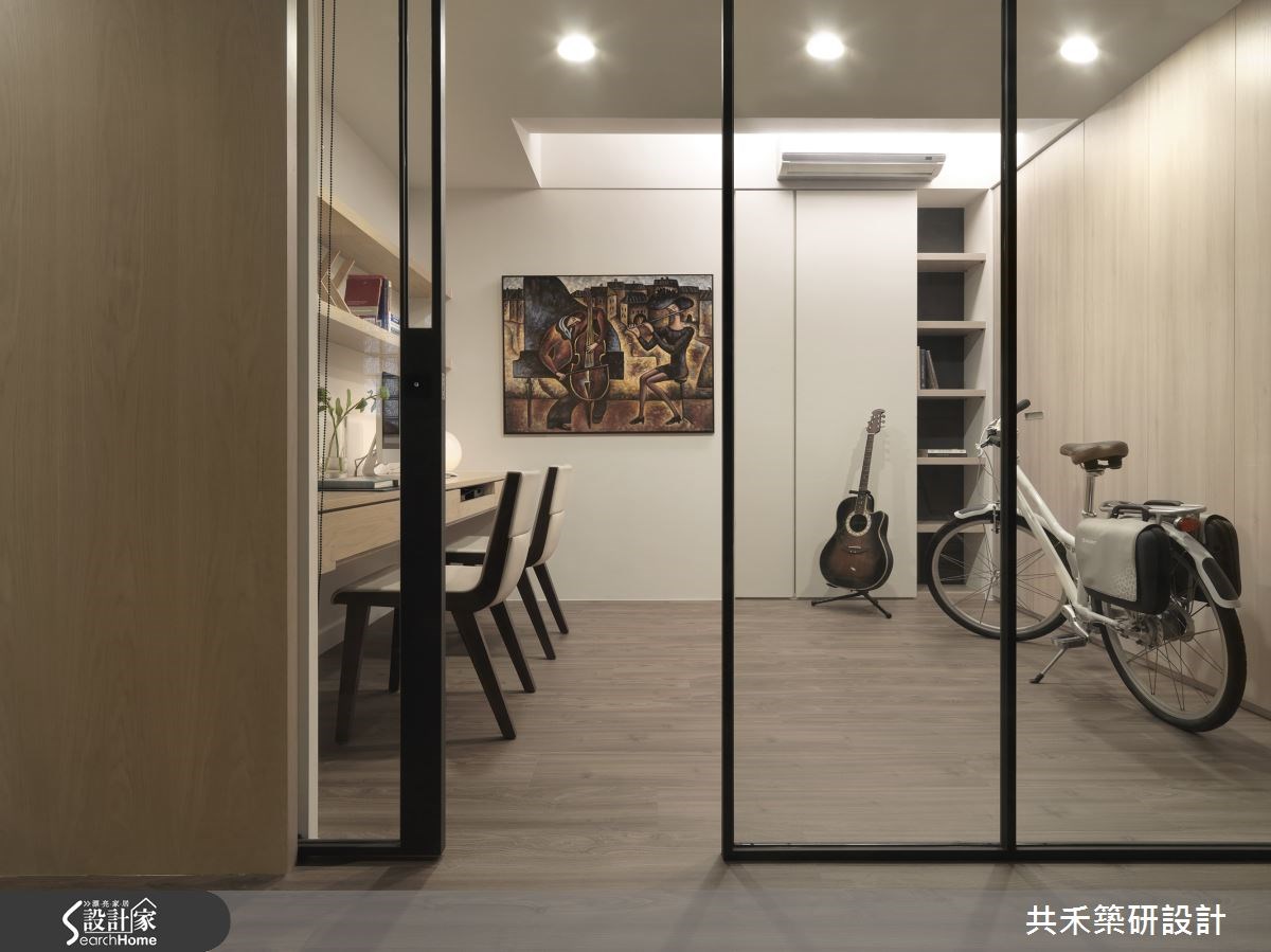 來到台中市北區的 58 坪老屋,屋主是從事教育產業的夫