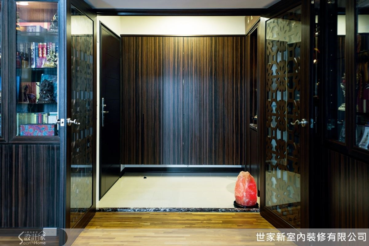 屋主夫妻有著虔誠的宗教信仰,對居家空間的設計要求也