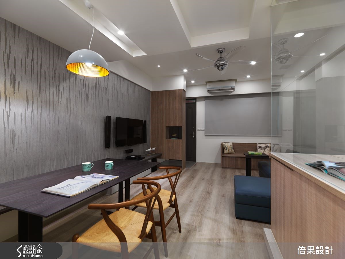 位於新北市瑞芳區的 21 坪老屋,經過設計師設計改建後