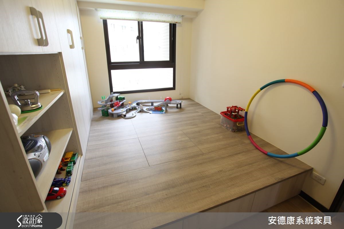 台中市南區有一間 38 坪屋宅,屋主曾旅居國外,對於空