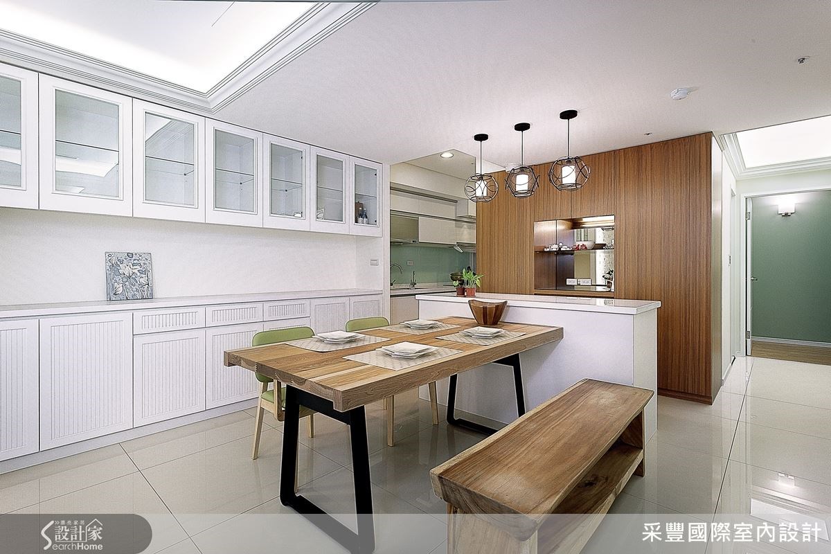 以屋主的需求與居住情境為設計前提,注重機能與設計細
