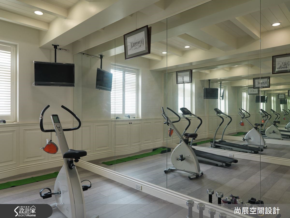 100 坪中古屋,設計師透過格局重整,並以美式漢普頓風