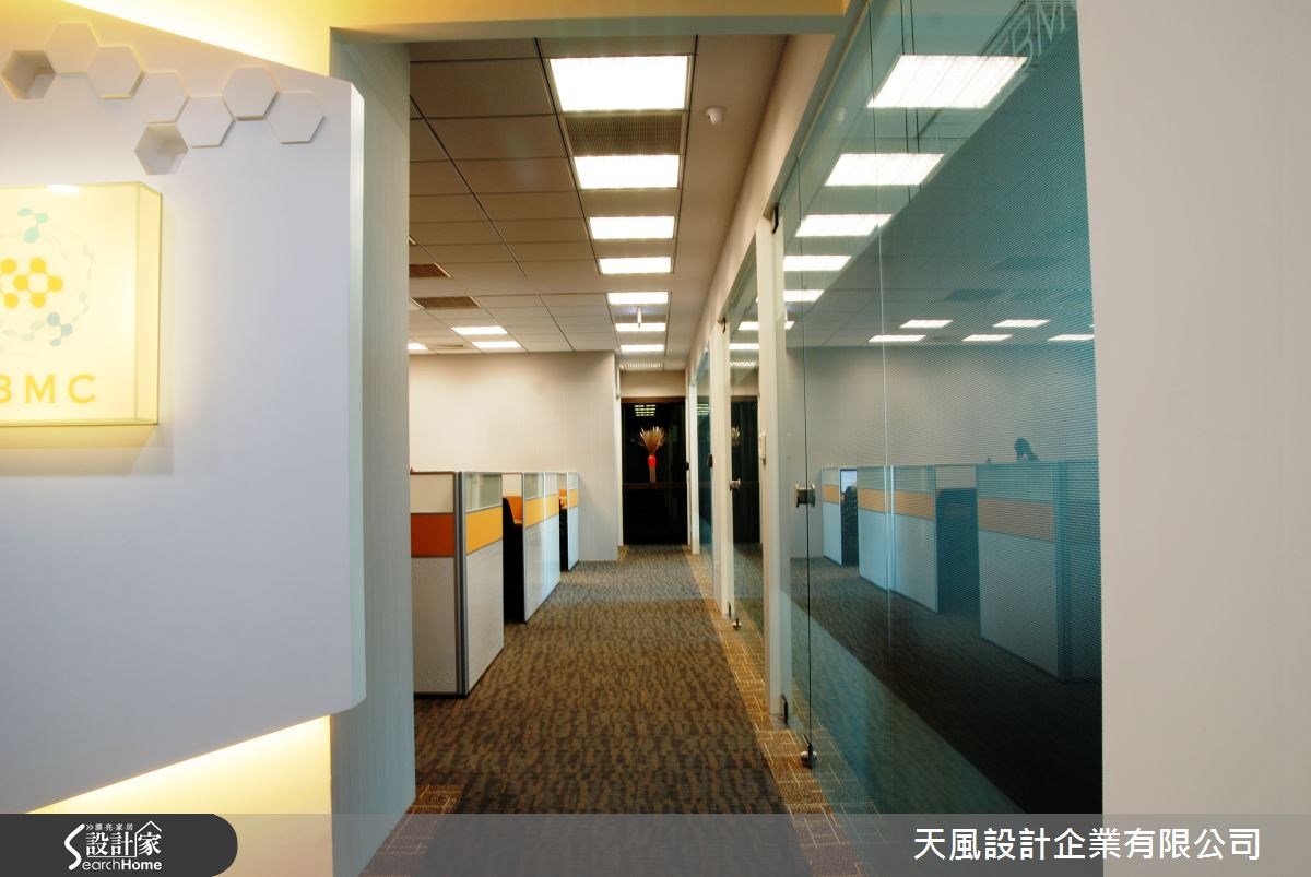 來到台北市內湖區的 122 坪商業空間,公司主要經營生