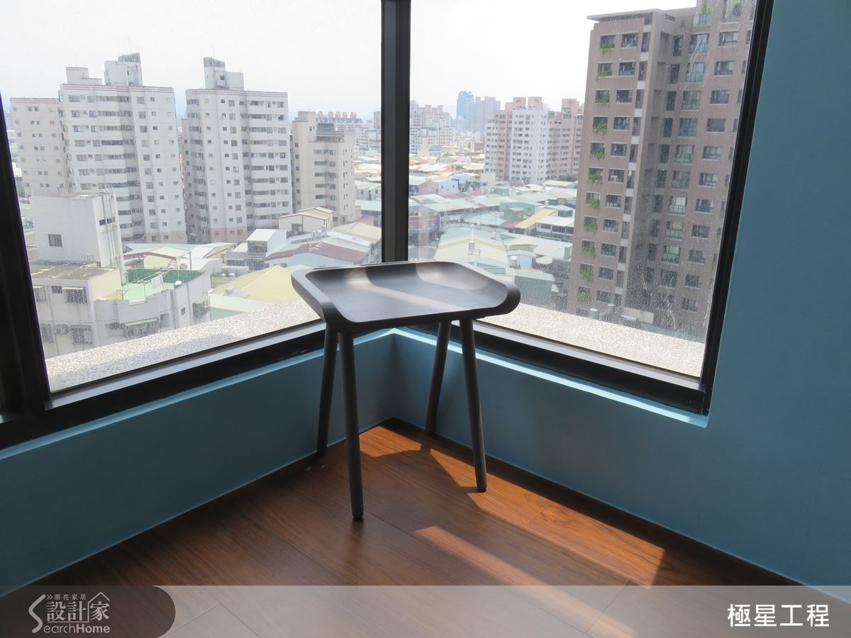 65 坪的空間,施工預算要精簡,且作工時間較為緊迫,