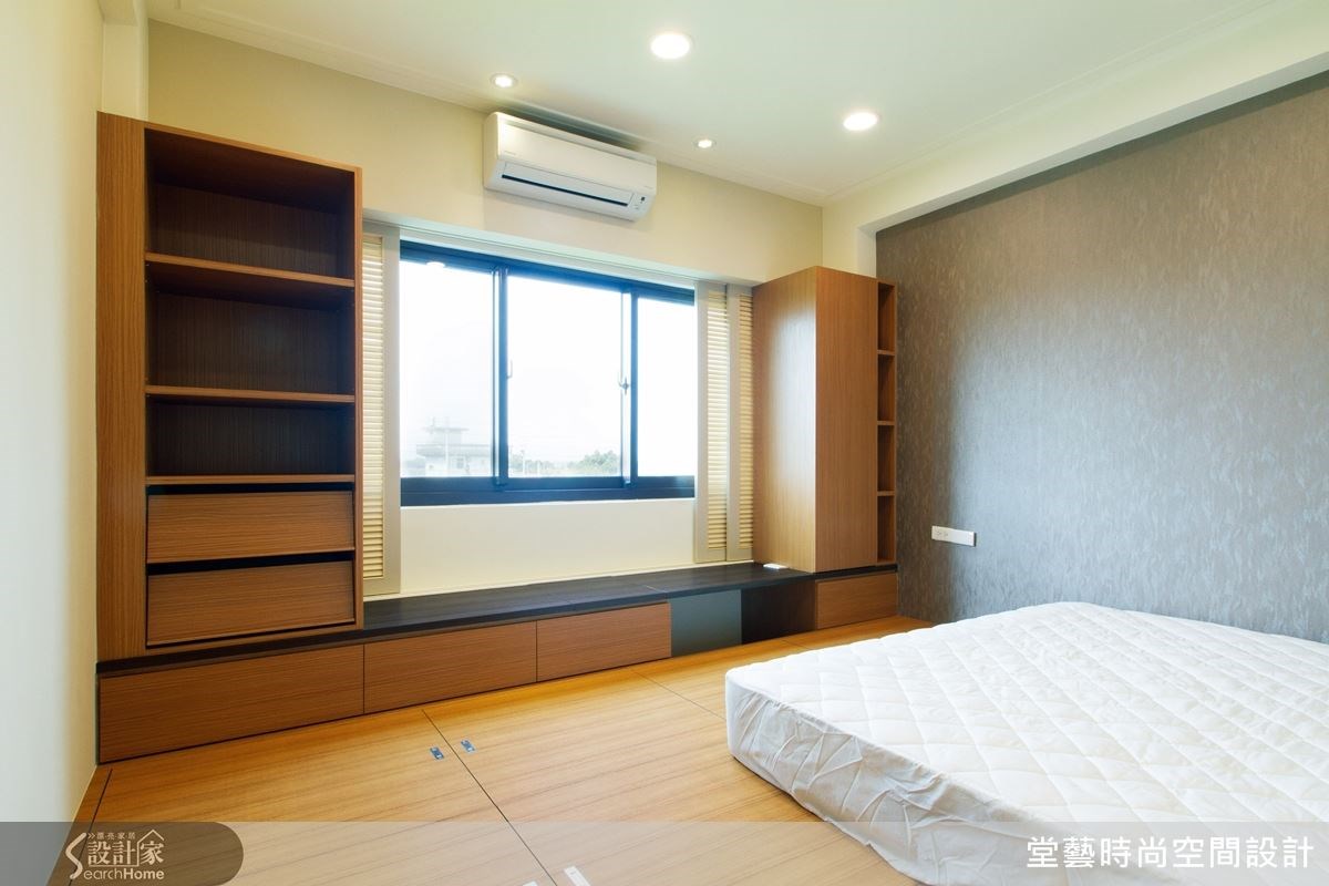 這間位於宜蘭縣的住宅居住了五位家庭成員,由於長親年