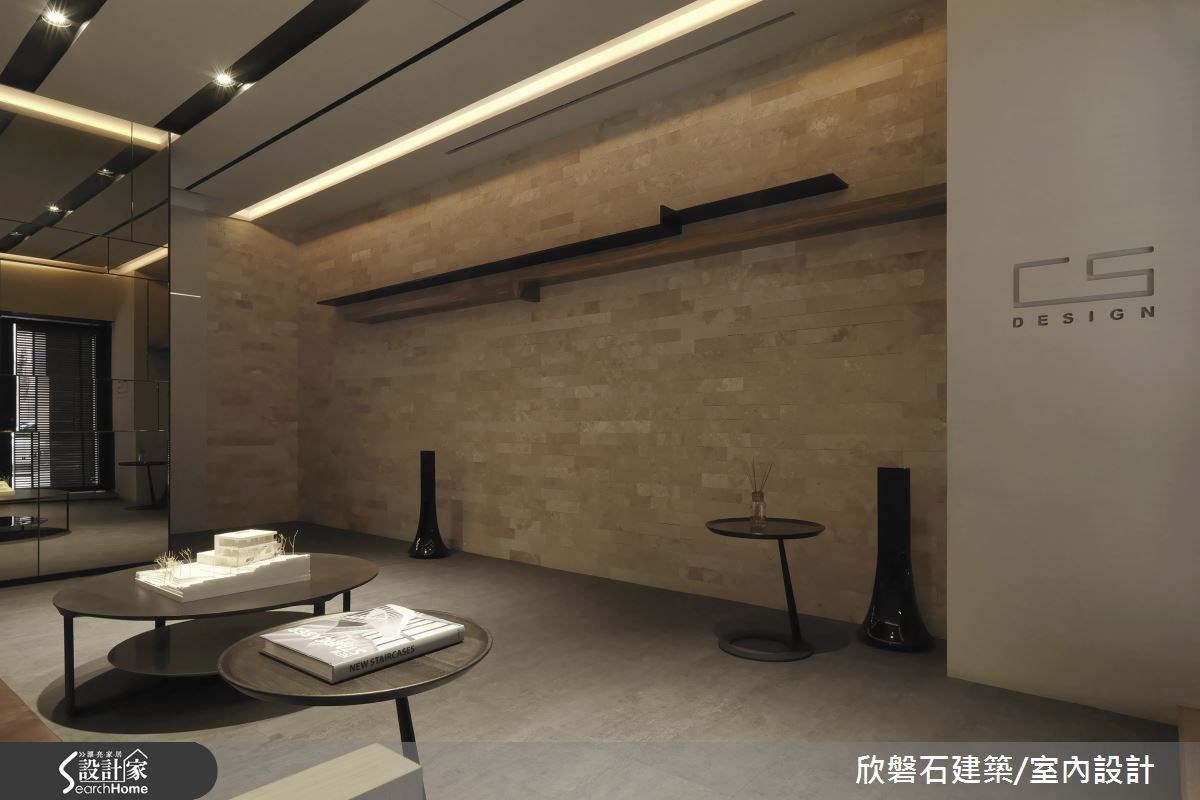 來到台中市西屯區的 25坪設計師辦公空間,為了符合作