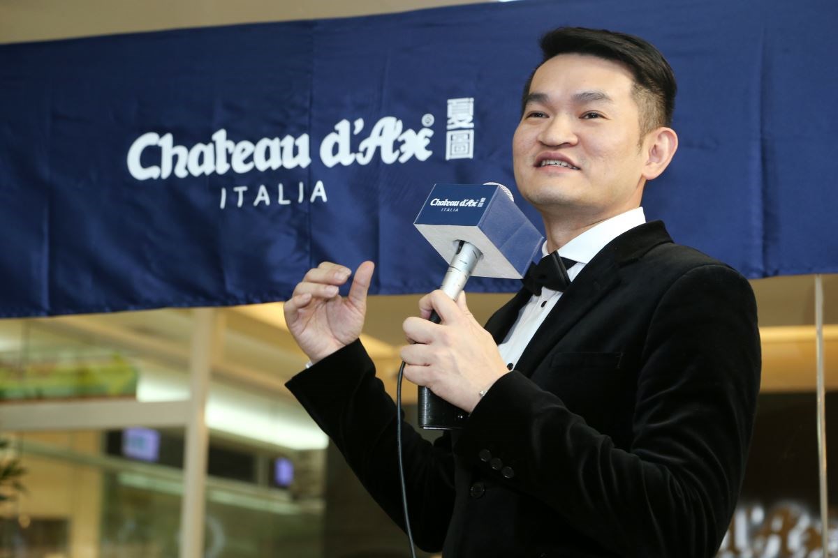 引進 Chateau d’Ax 夏圖至台灣的創空間集團執行長洪韡華Elen看好台灣市場,期望未來能夠引進更多優秀品牌讓台灣消費者認識。 引進 Chateau d’Ax 夏圖至台灣的創空間集團執行長洪韡華Elen看好台灣市場,期望未來能夠引進更多優秀品牌讓台灣消費者認識。