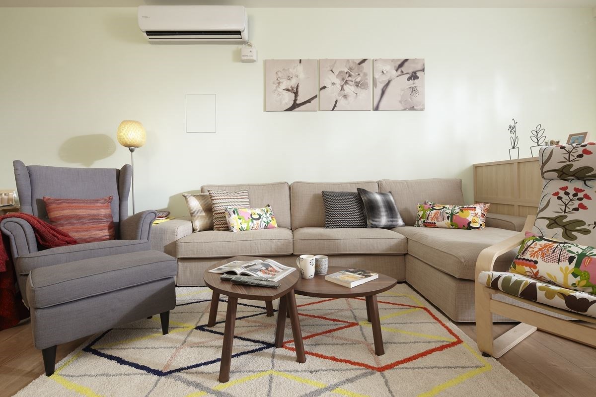 STOCKHOLM 子母桌NT.7,990 元、IKEA PS 2014 短毛地毯NT.2,995 元 STOCKHOLM 子母桌NT.7,990 元、IKEA PS 2014 短毛地毯NT.2,995 元
