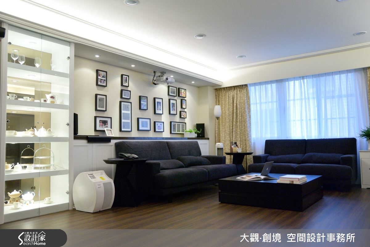 淡水 45 坪的居家空間裡,家族成員為 2 大 3 小,設計