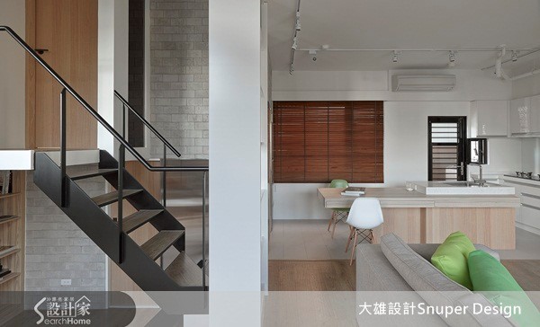 一間 24.6 坪新成屋,是屋主夫妻與心愛寵物的樂活空間