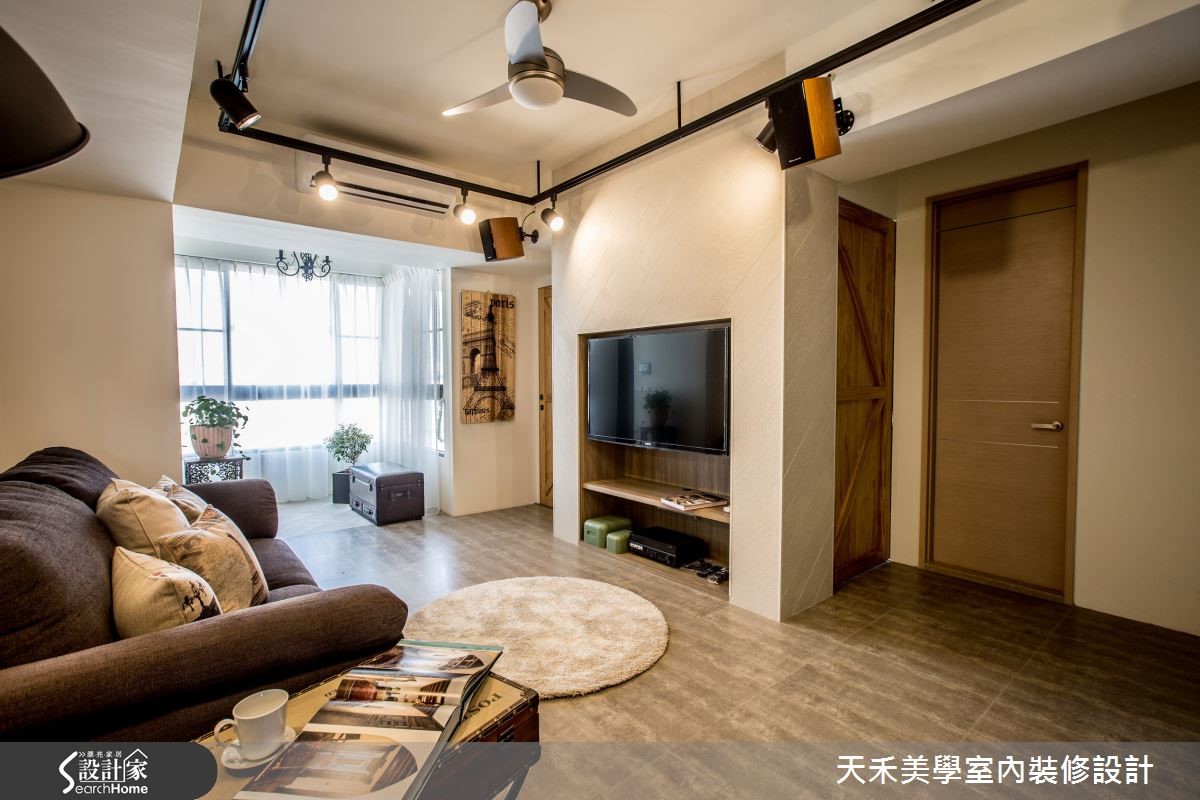 在台中市大雅區的 23 坪居宅裡,設計師替空間注入 LOF