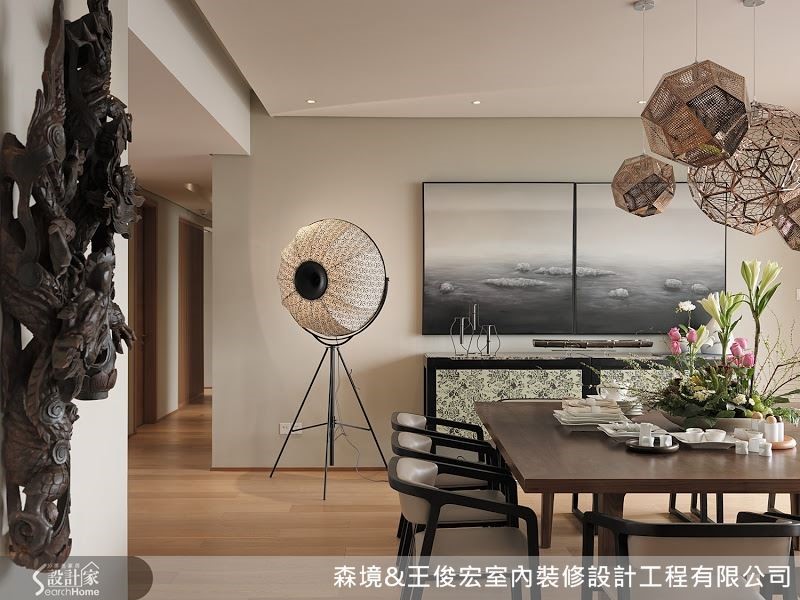 軟裝佈置,對空間影響甚鉅,對岸精裝的高樓層現代宅邸